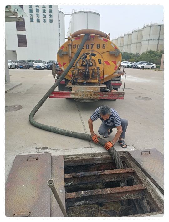 兴庆隔油池清掏